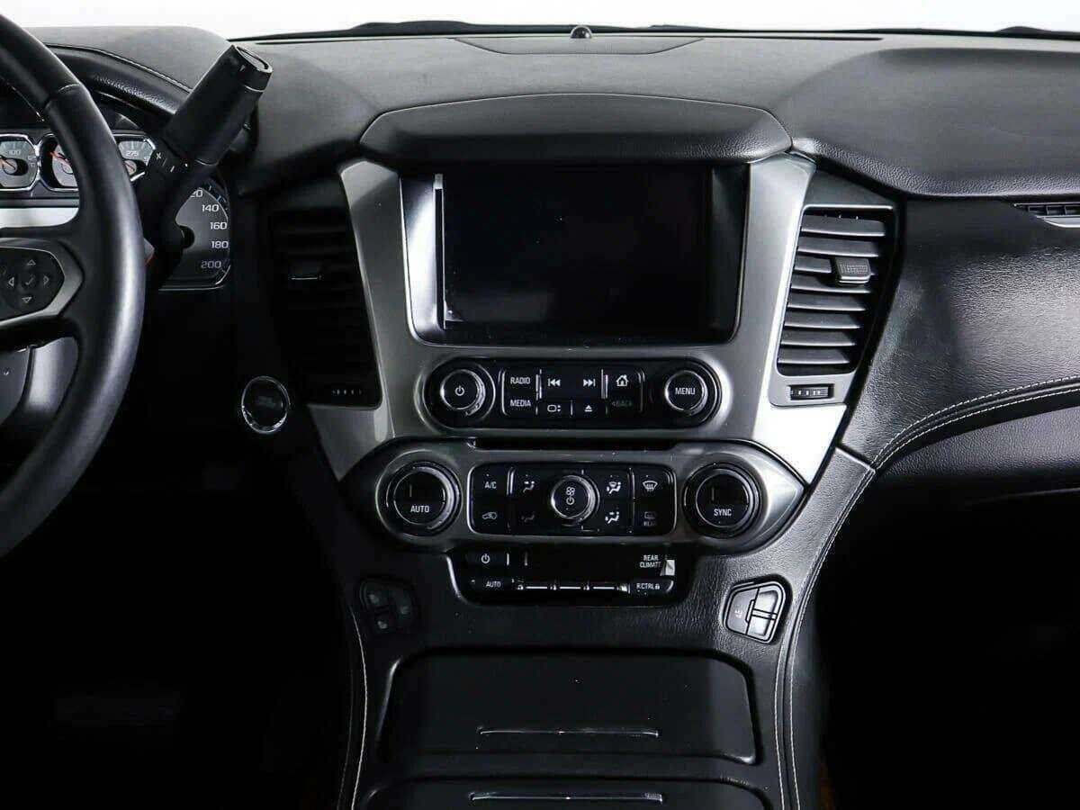 Купить Chevrolet Tahoe с пробегом. Фото: #10