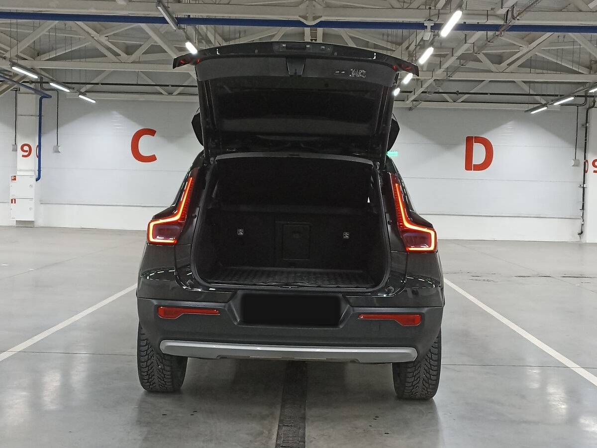 Купить Volvo XC40 с пробегом. Фото: #9