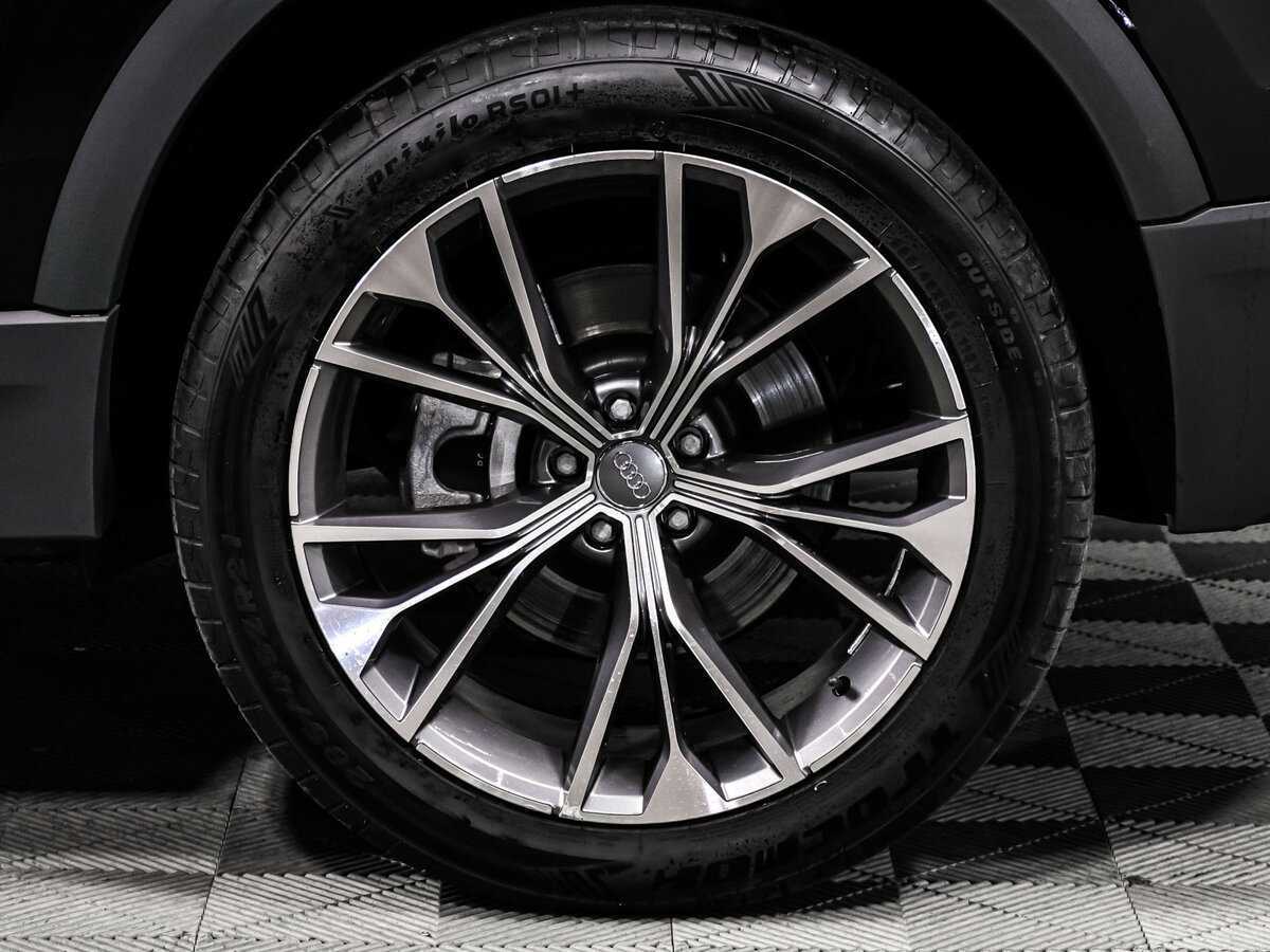 Купить Audi Q8 с пробегом. Фото: #15