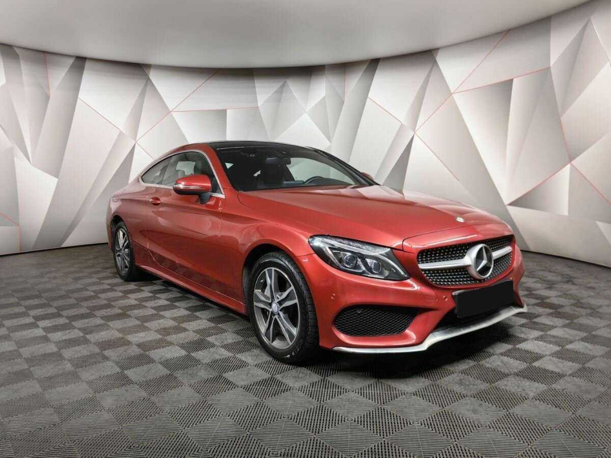 Купить Mercedes-Benz C-Класс с пробегом. Фото: #2