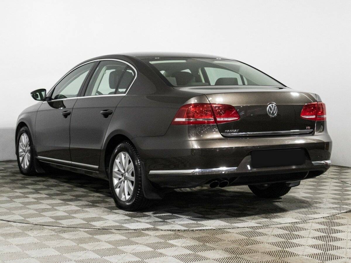Купить Volkswagen Passat с пробегом. Фото: #6