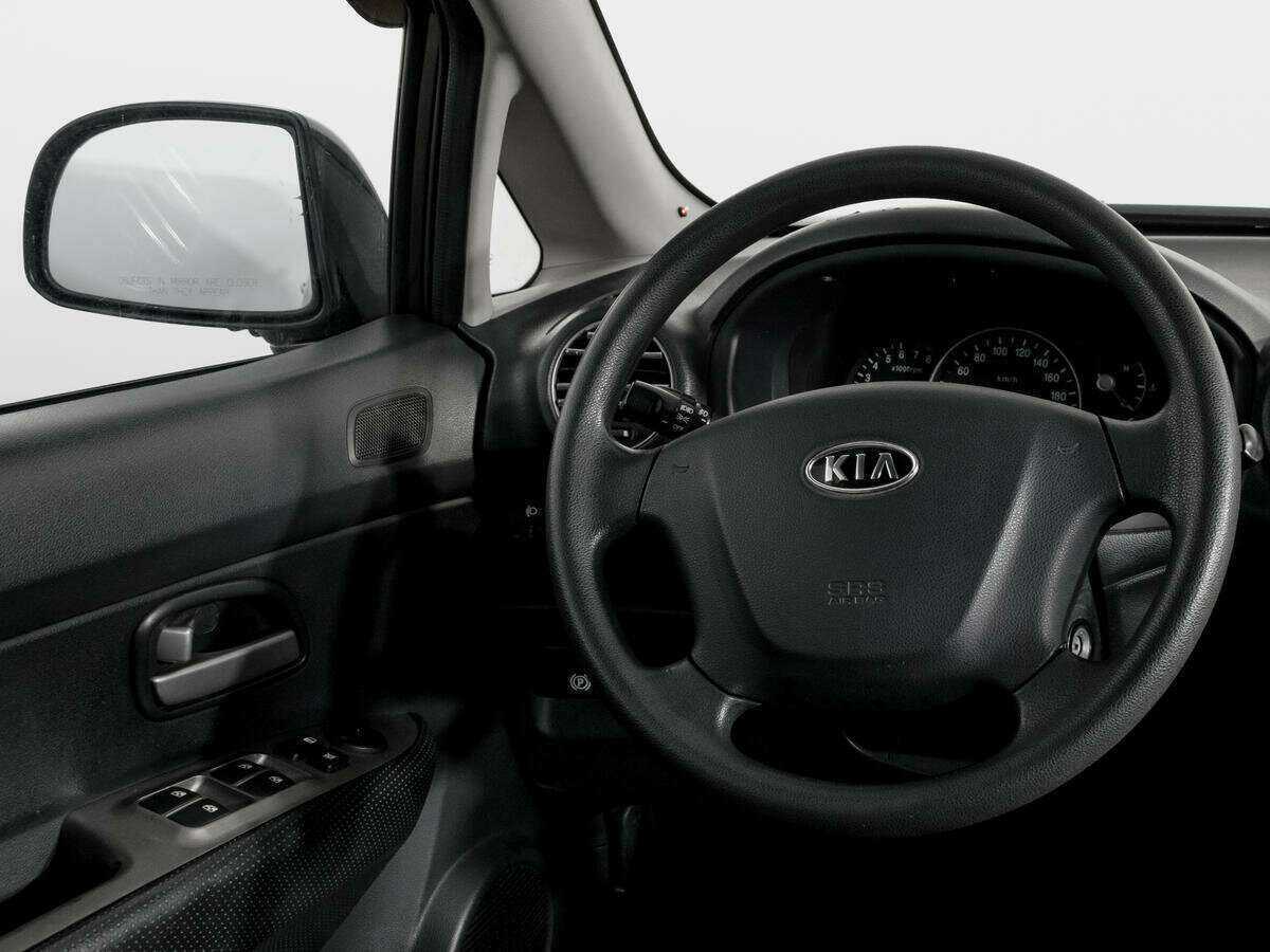 Купить Kia Carens с пробегом. Фото: #13