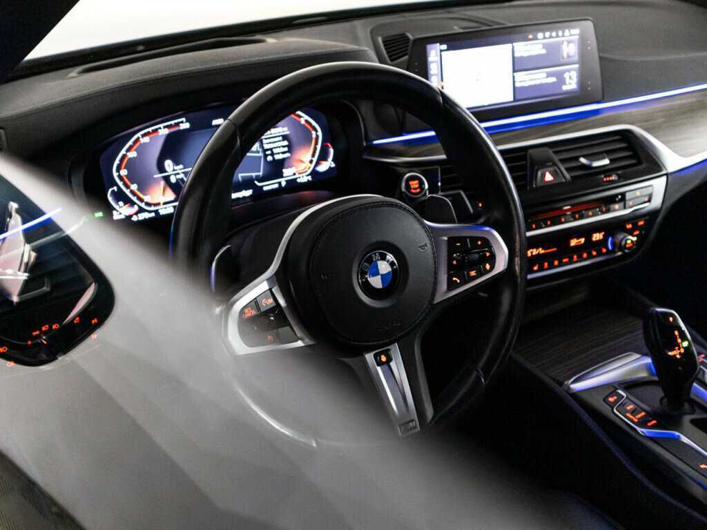 Купить BMW 5 серии с пробегом. Фото: #30