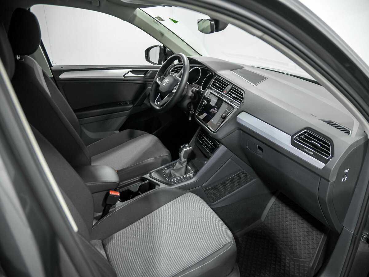 Купить Volkswagen Tiguan с пробегом. Фото: #14