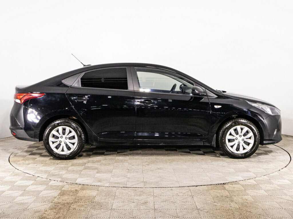 Купить Hyundai Solaris с пробегом. Фото: #3