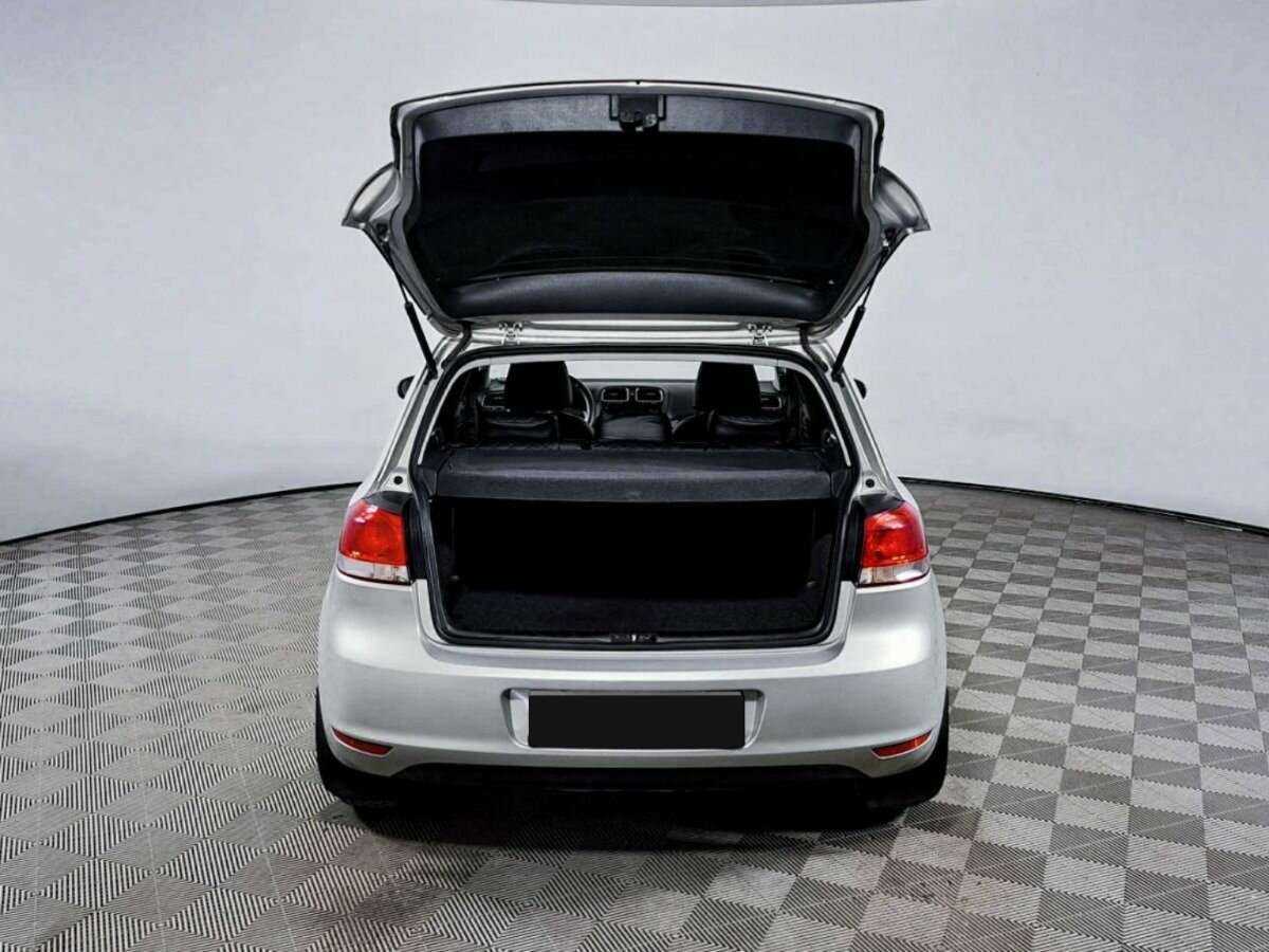 Купить Volkswagen Golf с пробегом. Фото: #9
