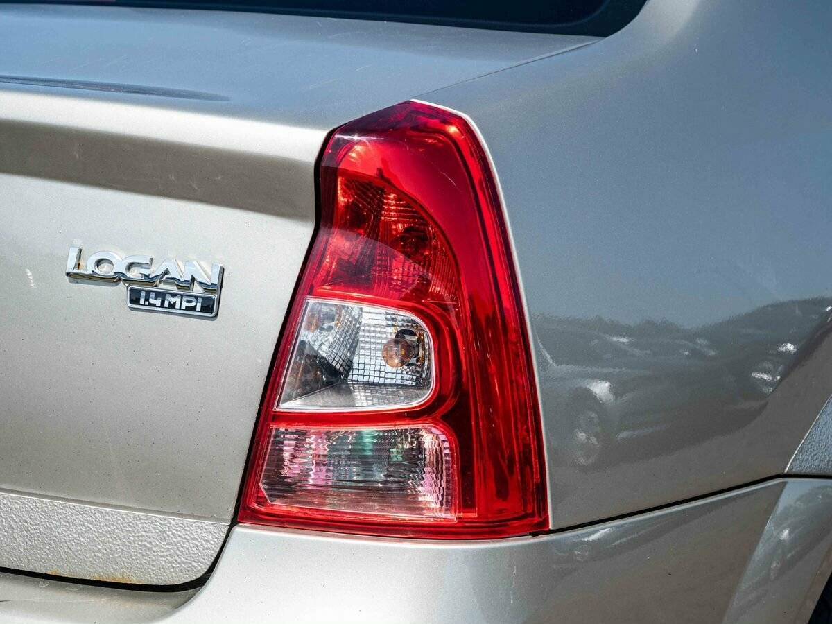 Купить Renault Logan с пробегом. Фото: #19