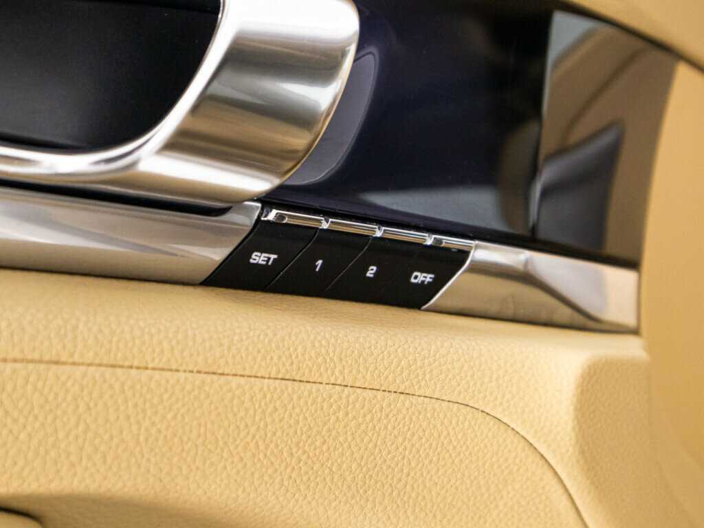 Купить Porsche Panamera с пробегом. Фото: #13