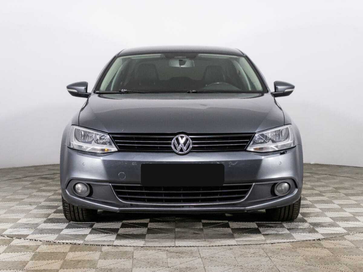Купить Volkswagen Jetta с пробегом. Фото: #1