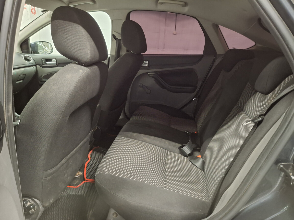 Купить Ford Focus с пробегом. Фото: #11
