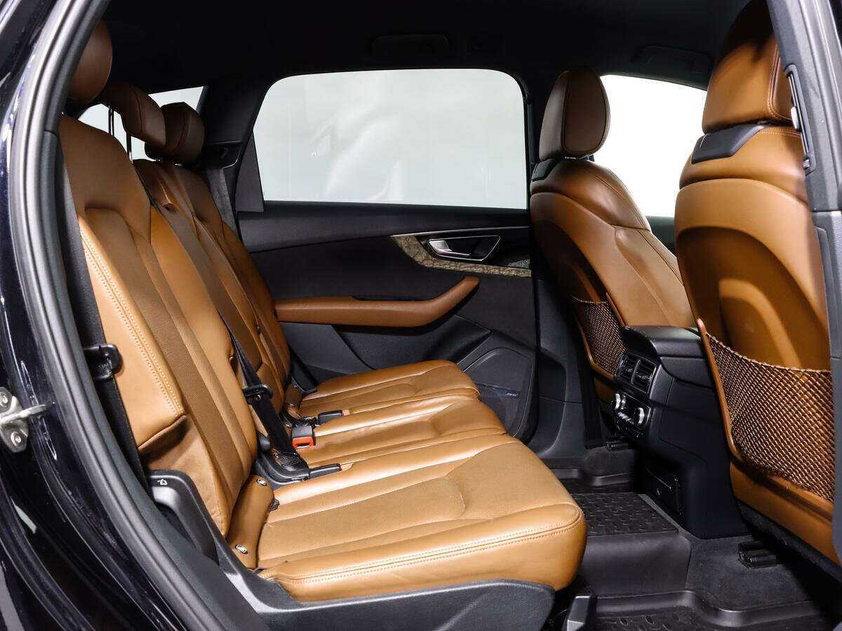 Купить Audi Q7 с пробегом. Фото: #14