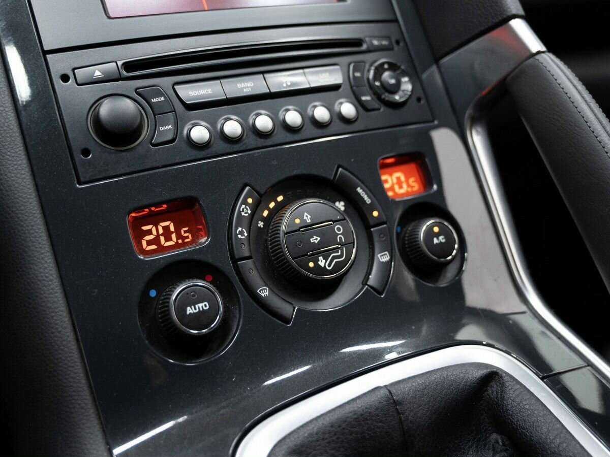 Купить Peugeot 3008 с пробегом. Фото: #16