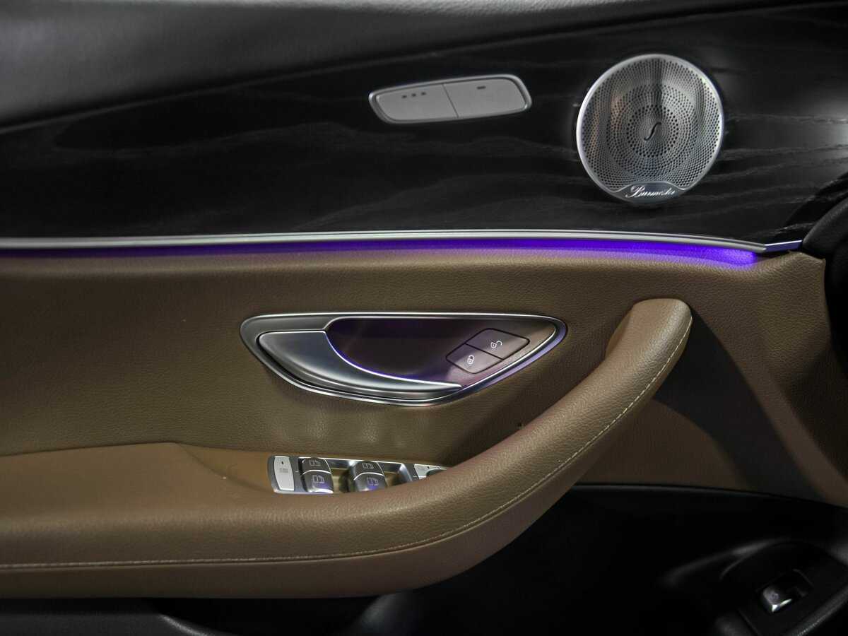 Купить Mercedes-Benz E-Класс с пробегом. Фото: #13