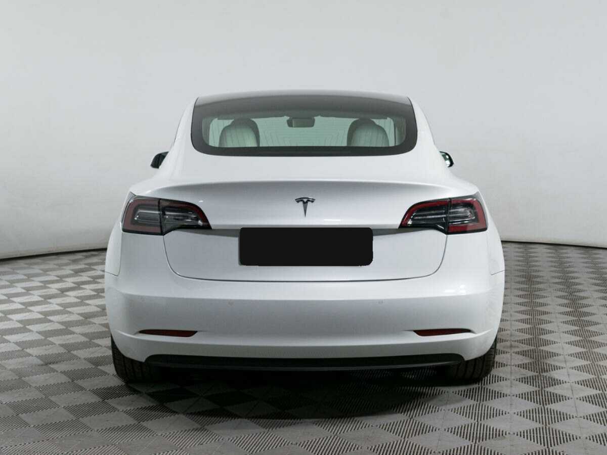 Купить Tesla Model 3 с пробегом. Фото: #3