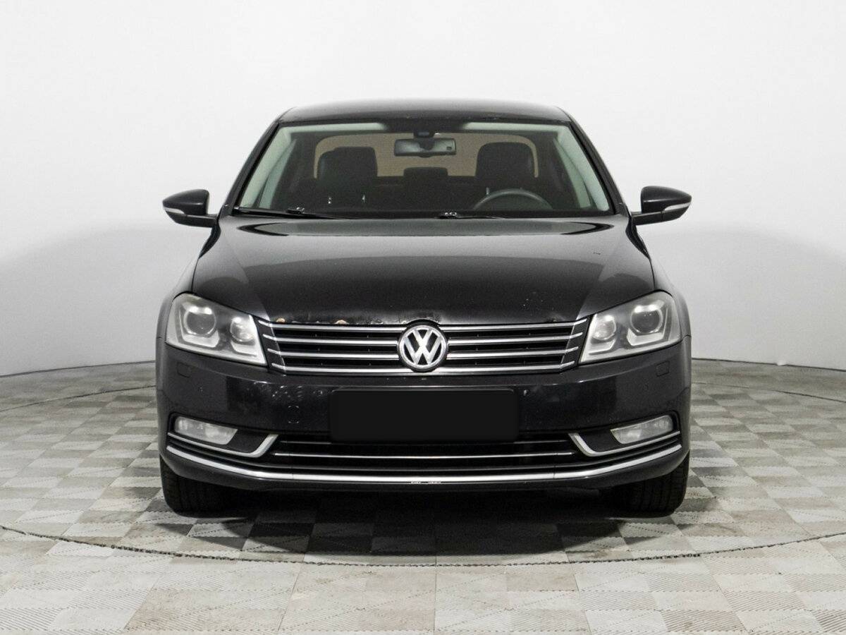 Купить Volkswagen Passat с пробегом. Фото: #2
