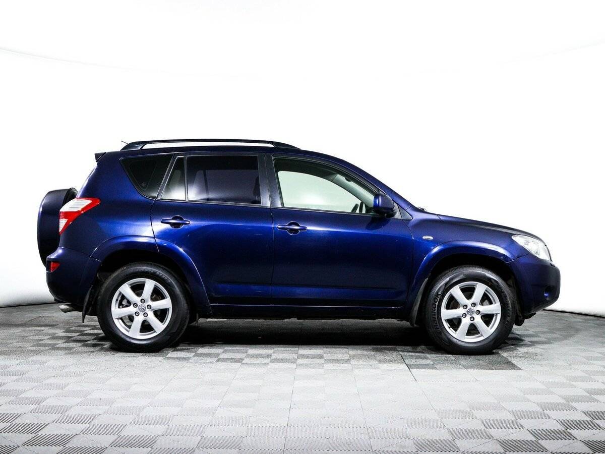 Купить Toyota RAV4 с пробегом. Фото: #3