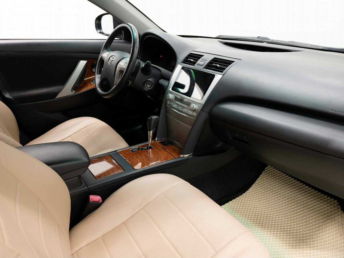 Купить Toyota Camry с пробегом. Фото: #10