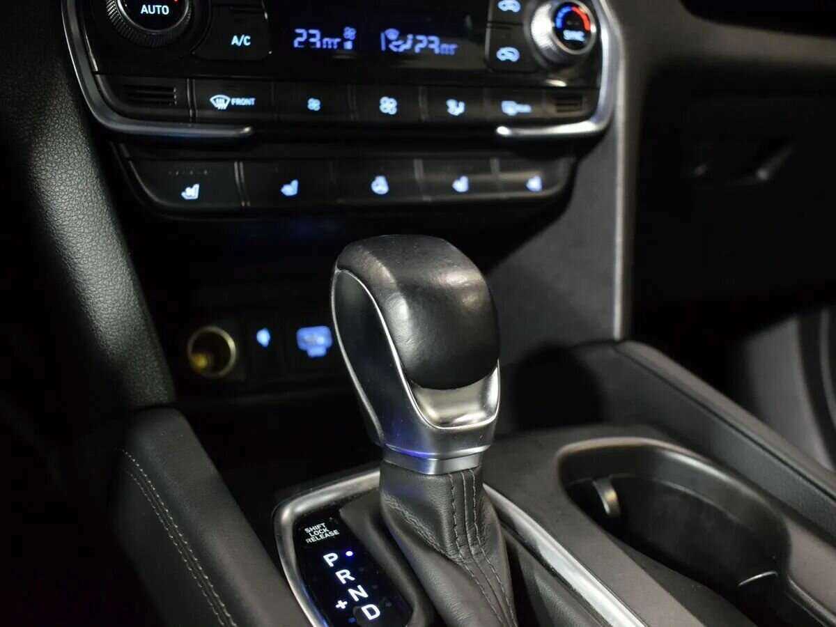 Купить Hyundai Santa Fe с пробегом. Фото: #24