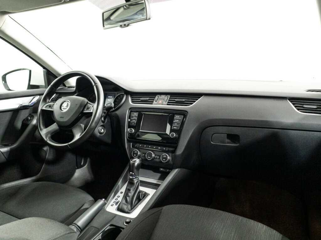 Купить Skoda Octavia с пробегом. Фото: #8