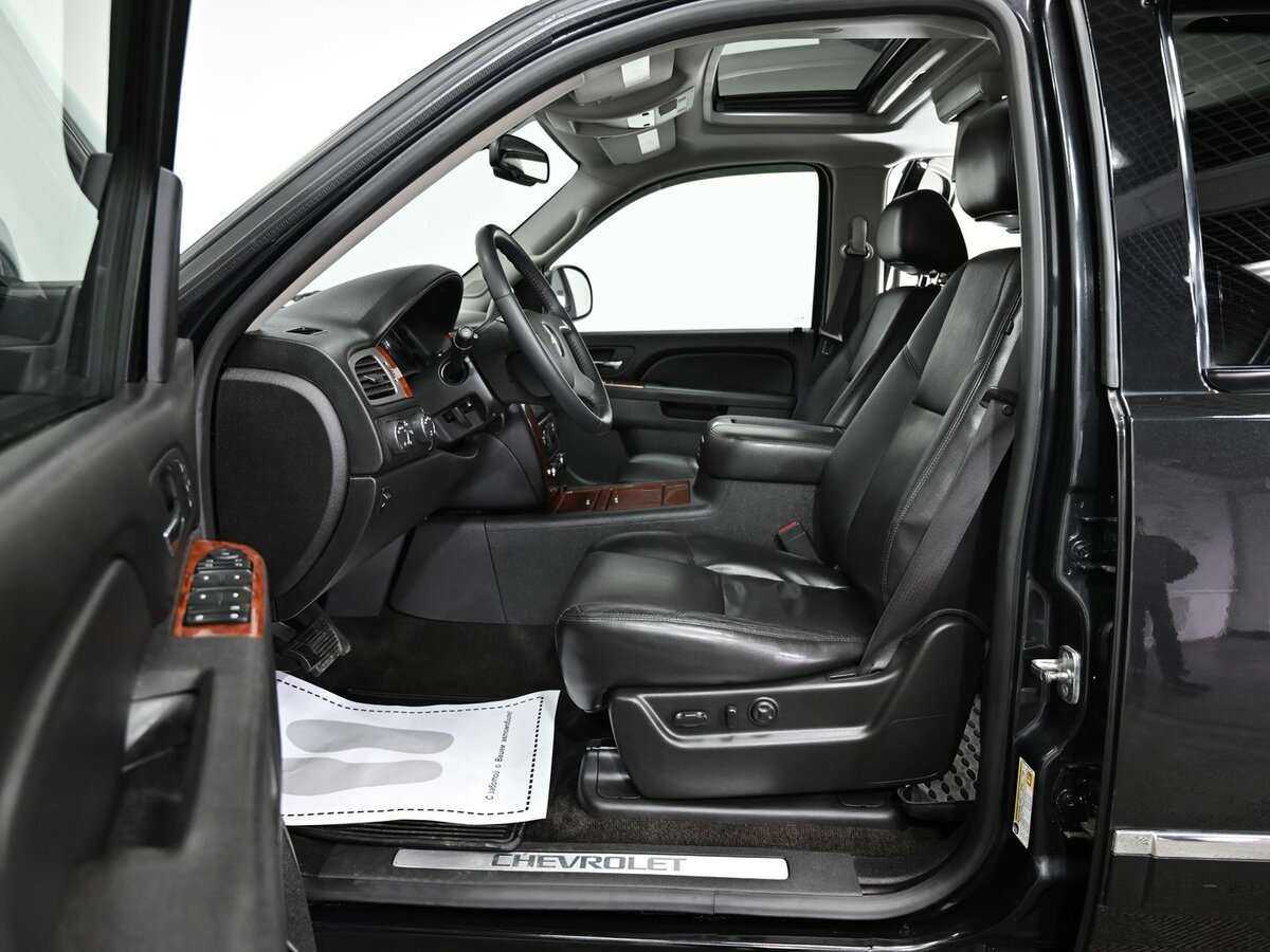 Купить Chevrolet Tahoe с пробегом. Фото: #4