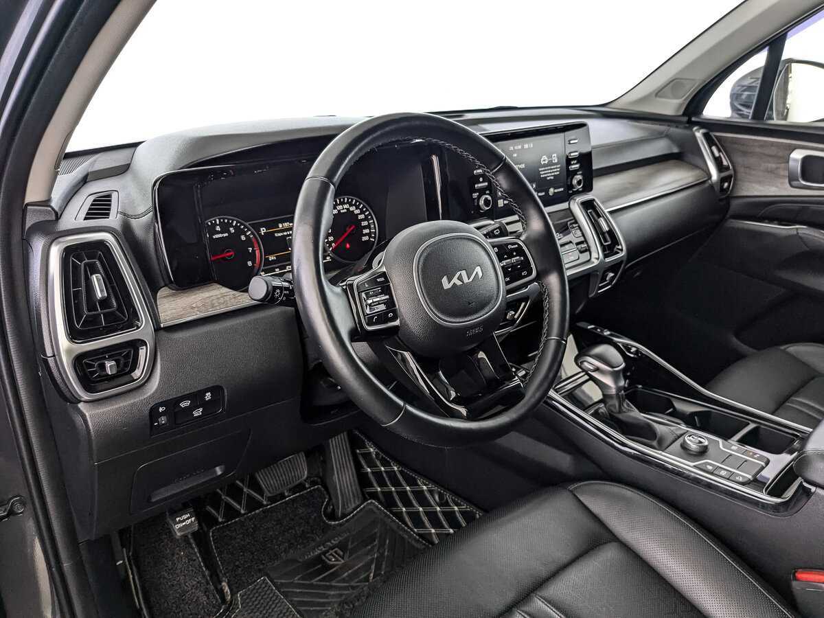 Купить Kia Sorento с пробегом. Фото: #9