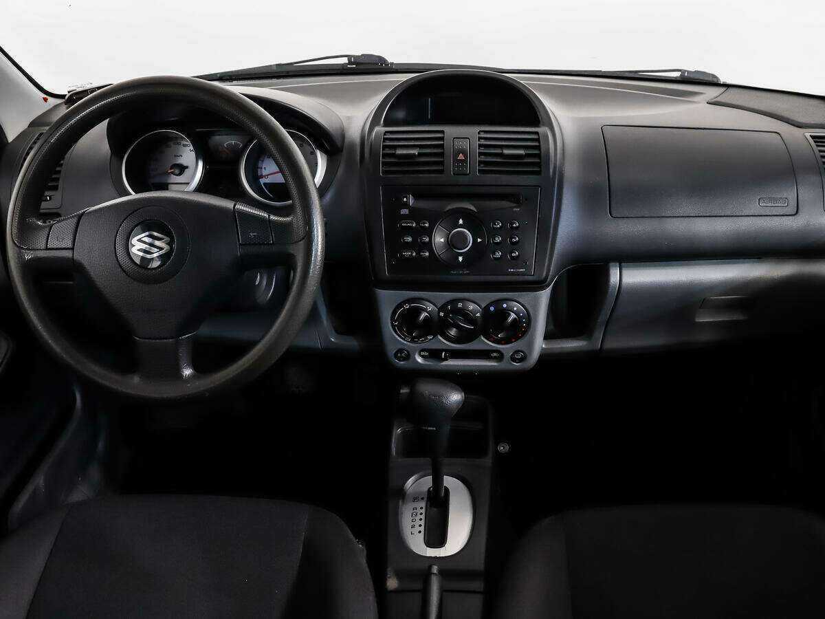 Купить Suzuki Ignis с пробегом. Фото: #11