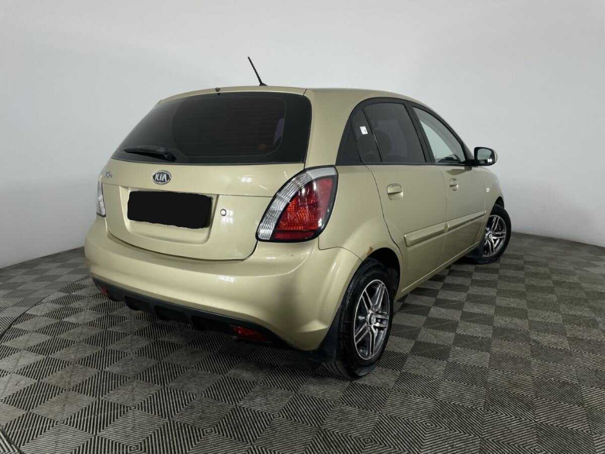 Купить Kia Rio с пробегом. Фото: #5