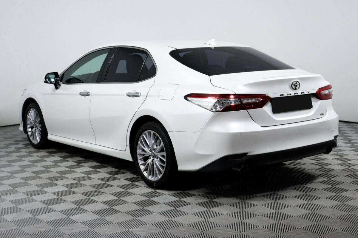 Купить Toyota Camry с пробегом. Фото: #6