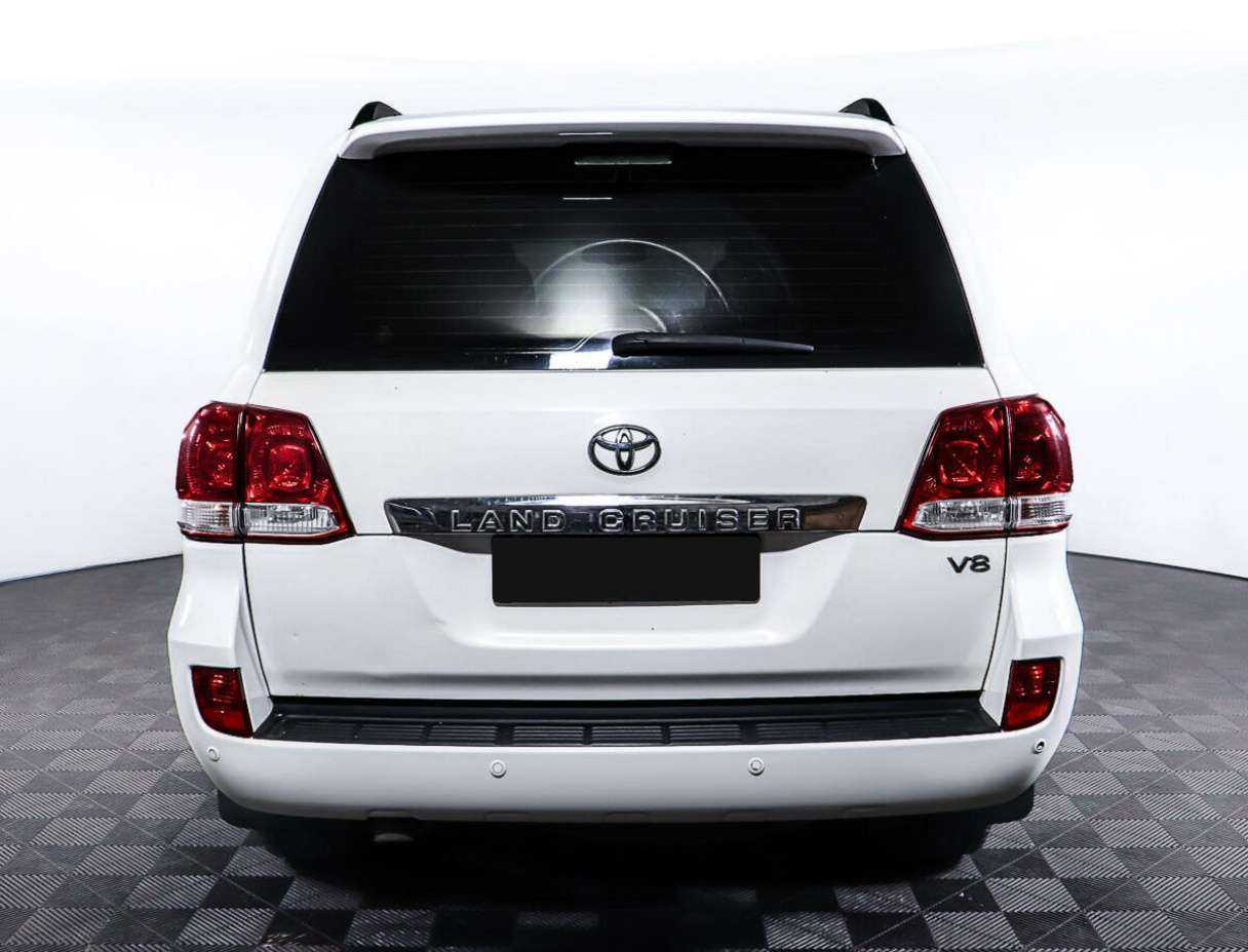 Купить Toyota Land Cruiser с пробегом. Фото: #5
