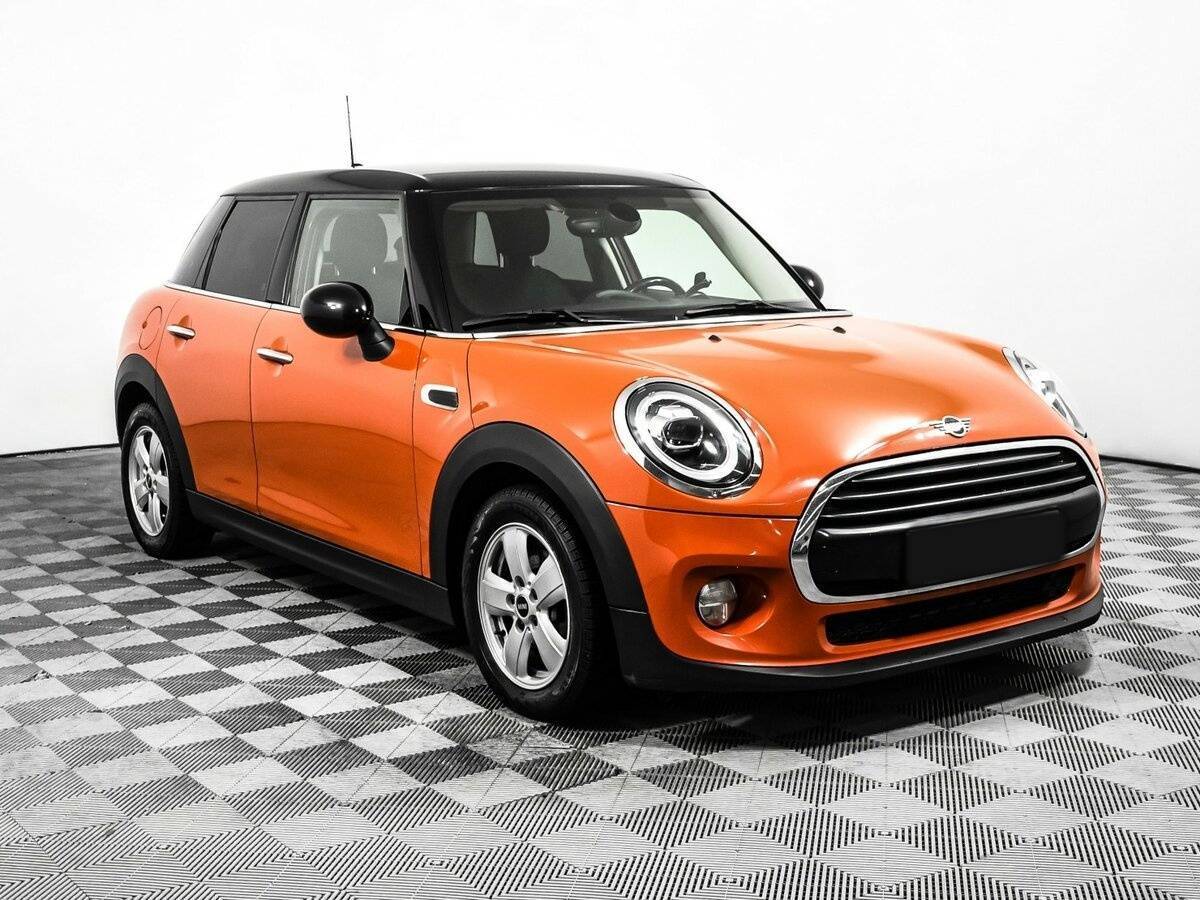 Купить Mini Hatch с пробегом. Фото: #2