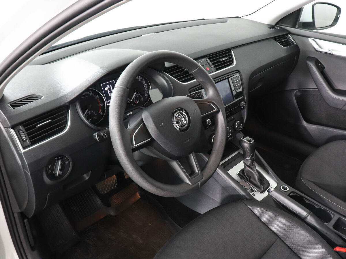 Купить Skoda Octavia с пробегом. Фото: #8