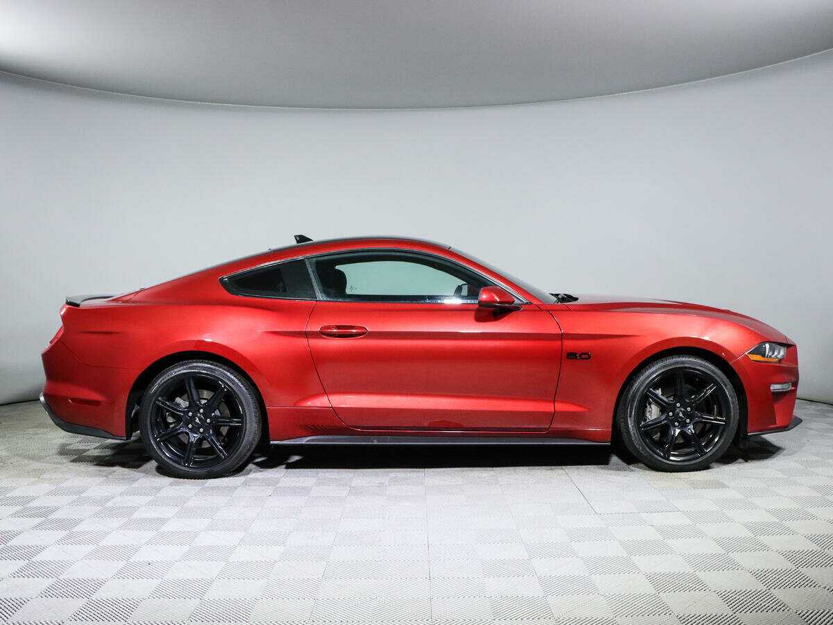 Купить Ford Mustang с пробегом. Фото: #3