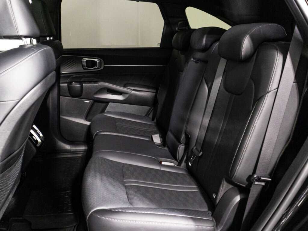 Купить Kia Sorento с пробегом. Фото: #8