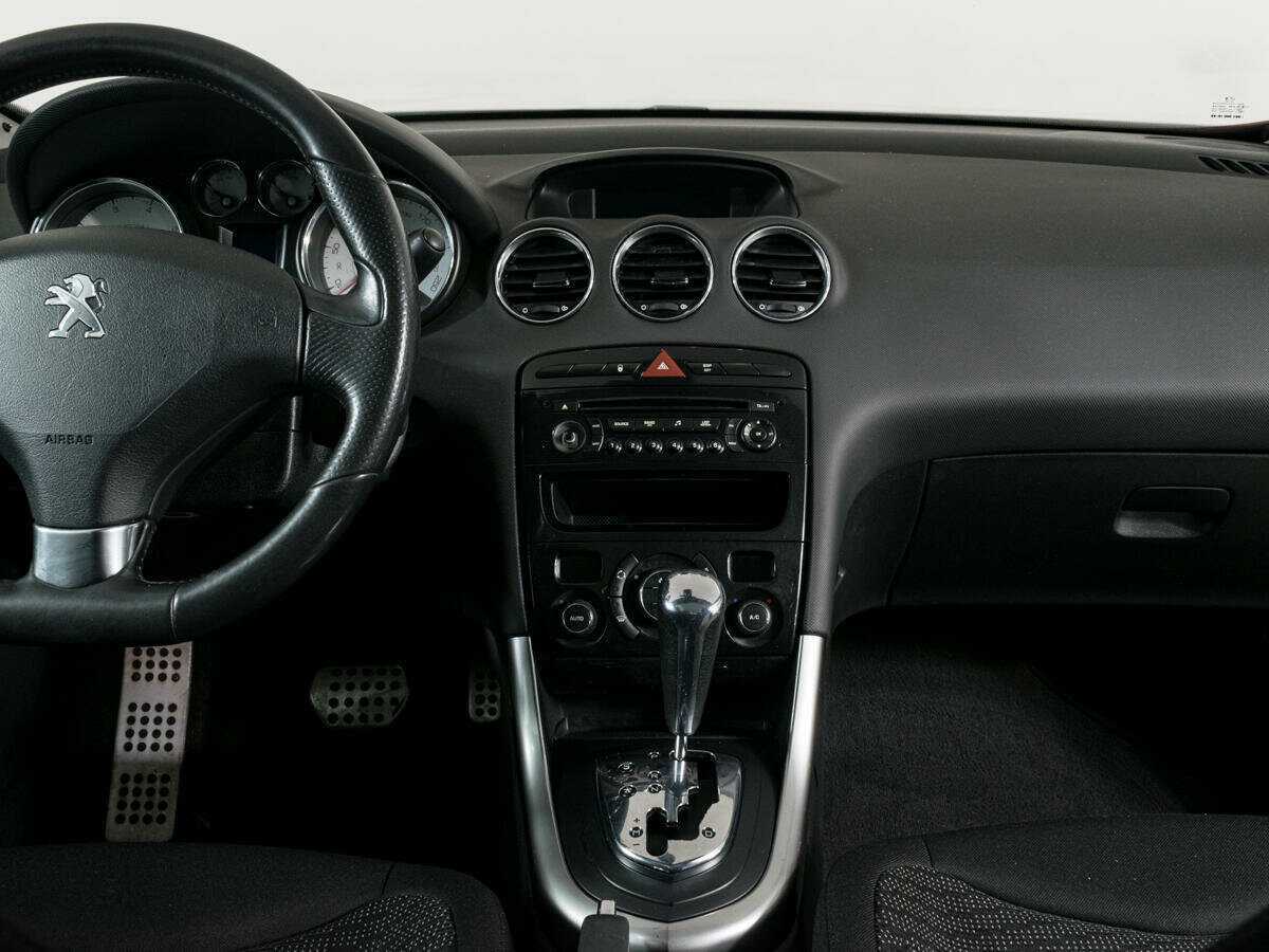 Купить Peugeot 308 с пробегом. Фото: #10