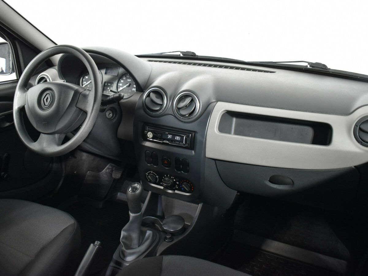 Купить Renault Logan с пробегом. Фото: #9