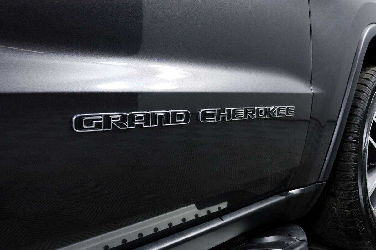 Купить Jeep Grand Cherokee с пробегом. Фото: #13