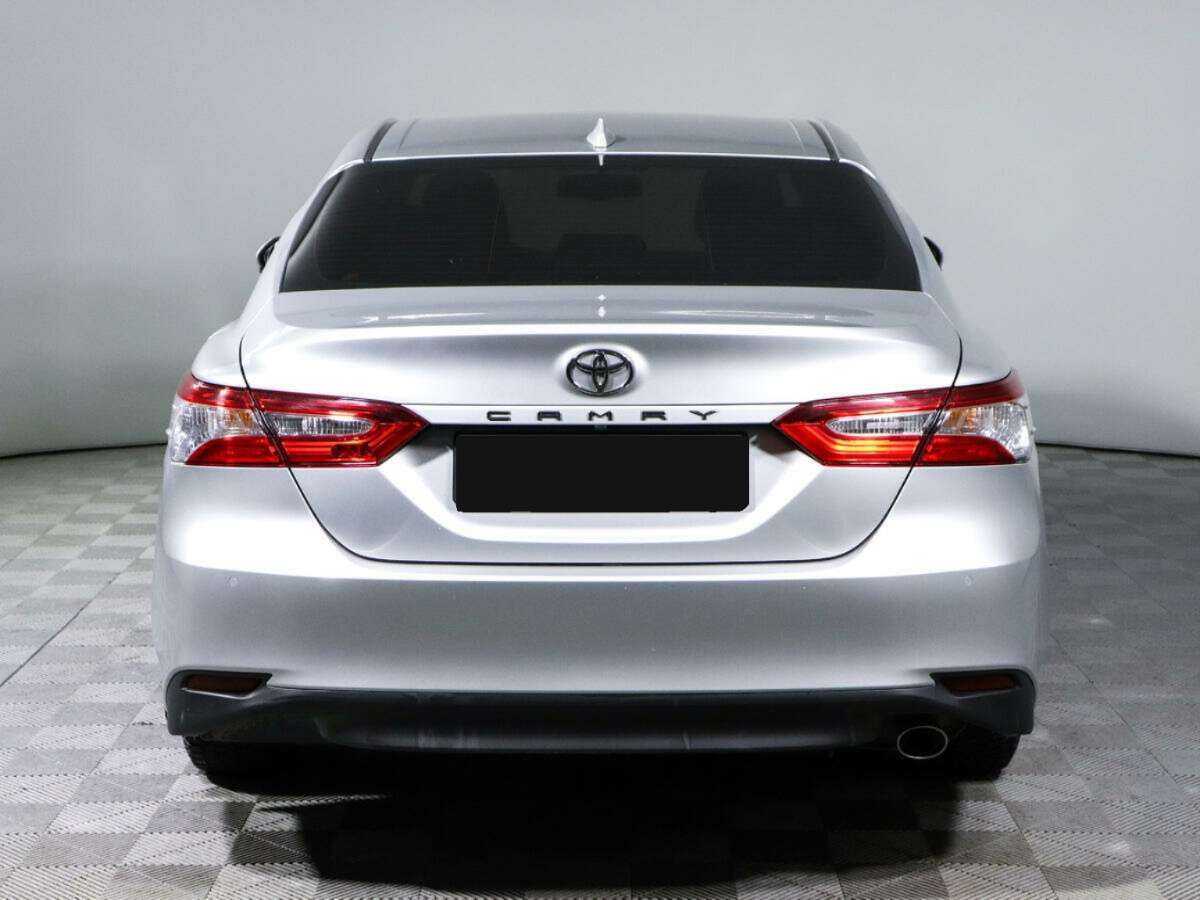 Купить Toyota Camry с пробегом. Фото: #5