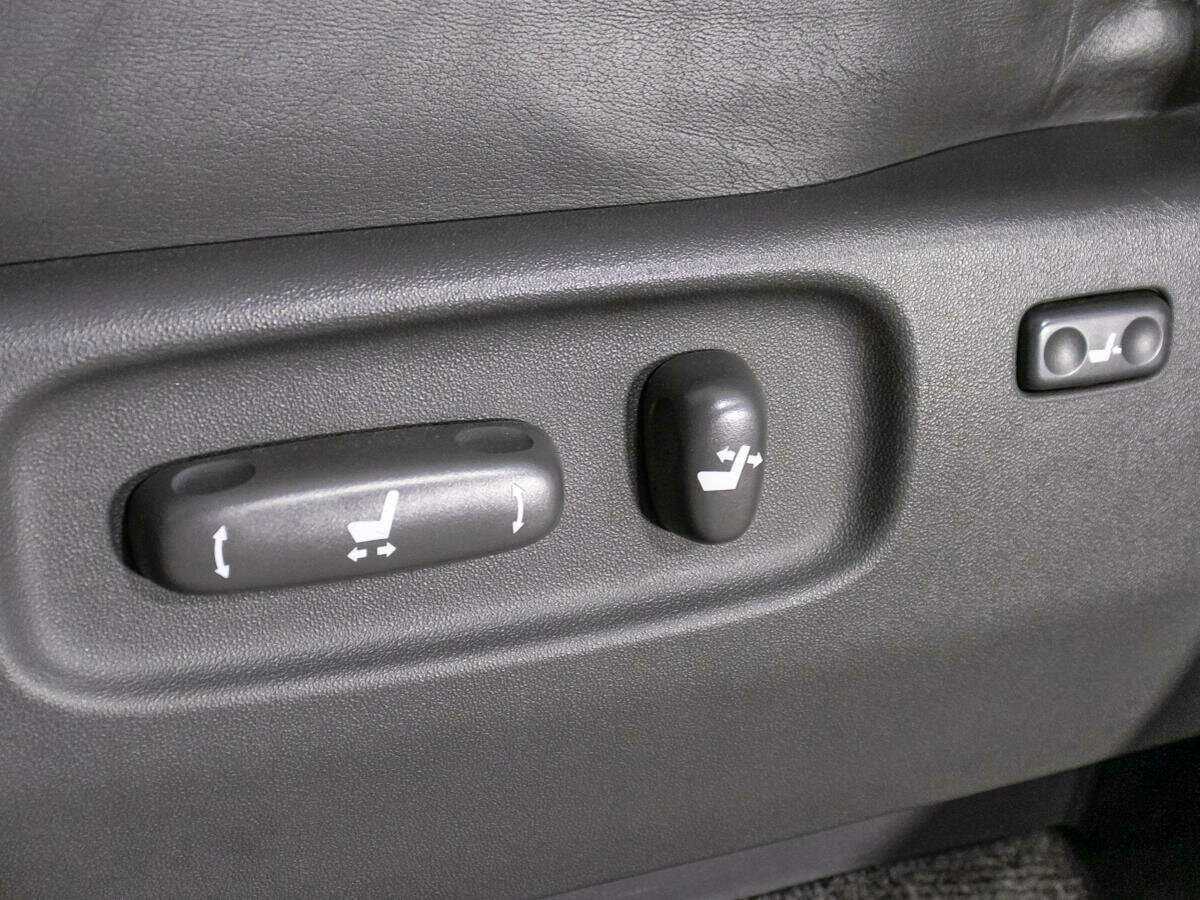 Купить Toyota Land Cruiser Prado с пробегом. Фото: #16