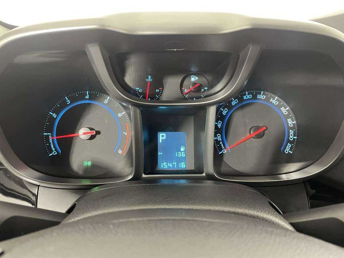 Купить Chevrolet Orlando с пробегом. Фото: #10