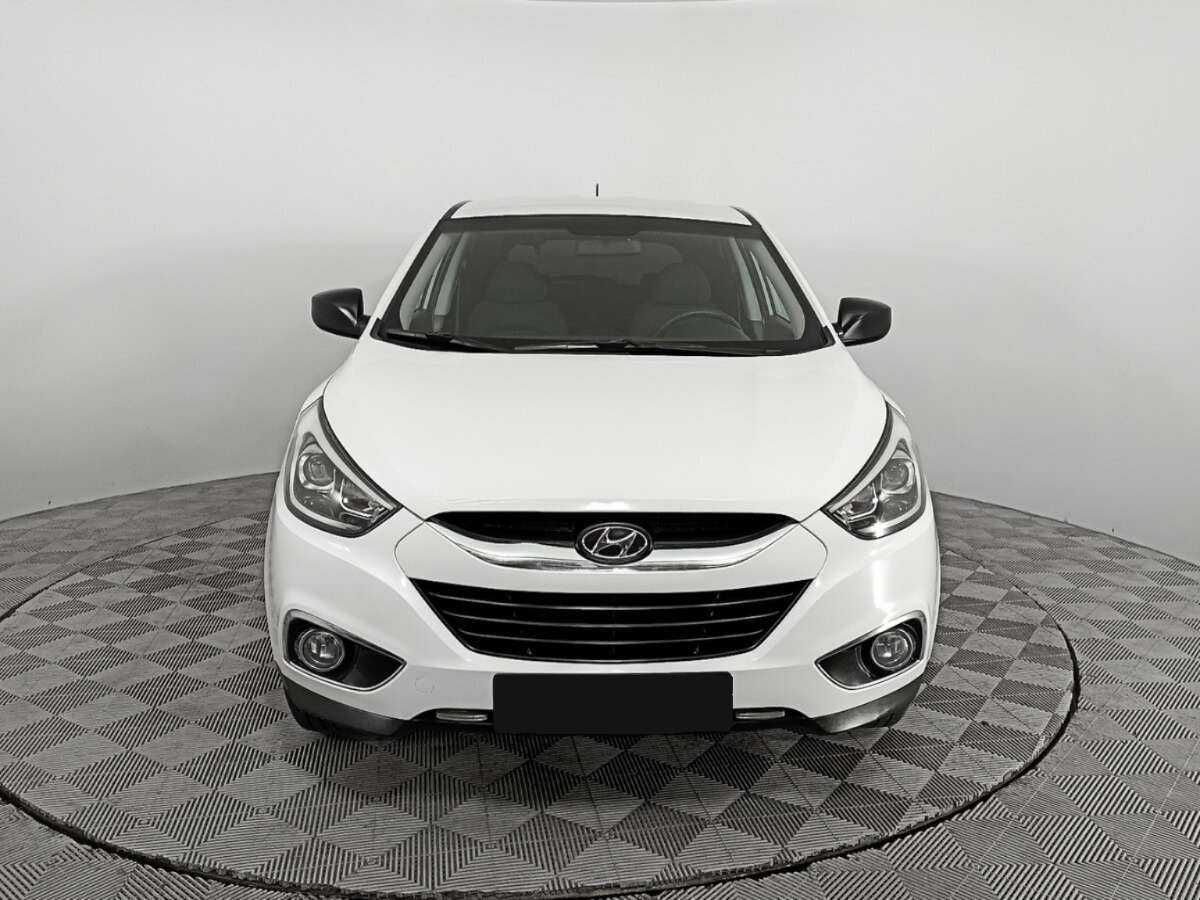 Купить Hyundai ix35 с пробегом. Фото: #1