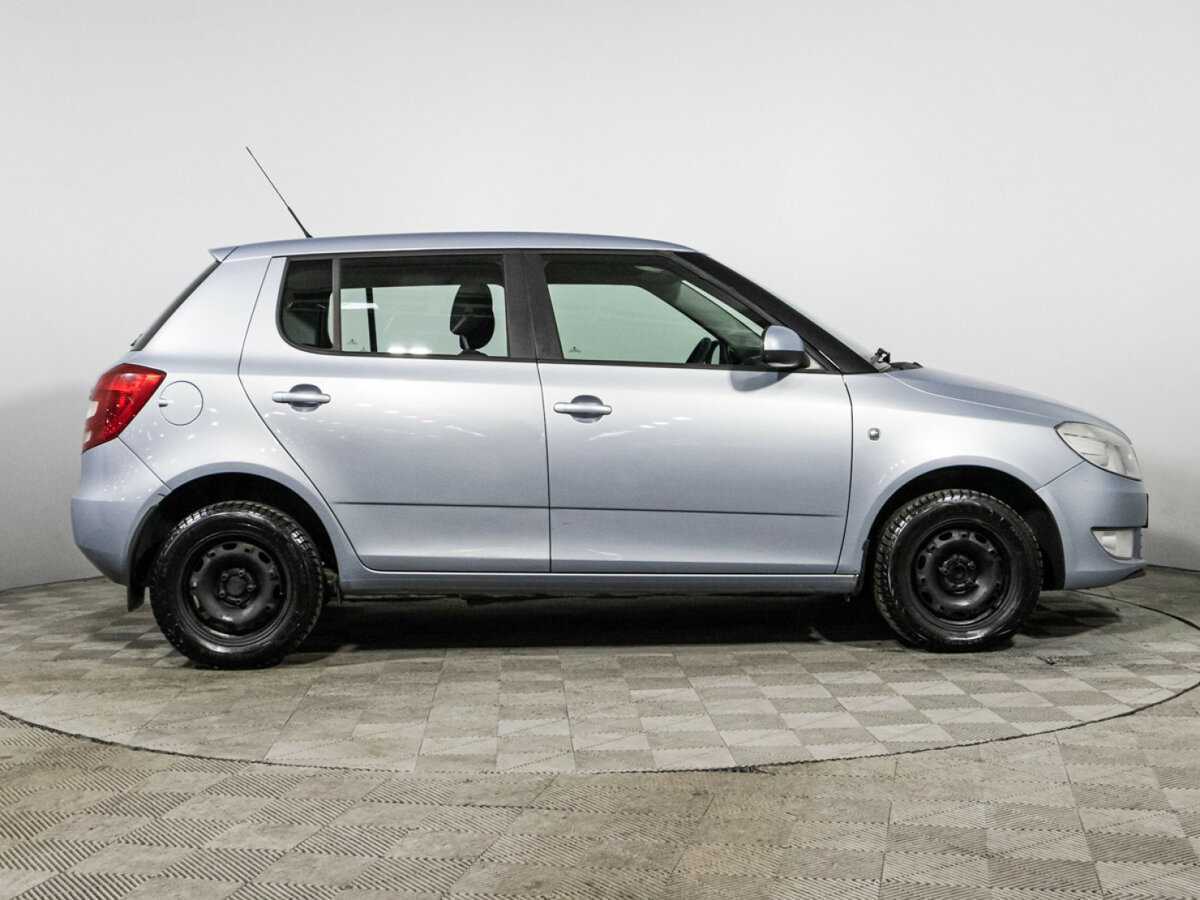 Купить Skoda Fabia с пробегом. Фото: #3
