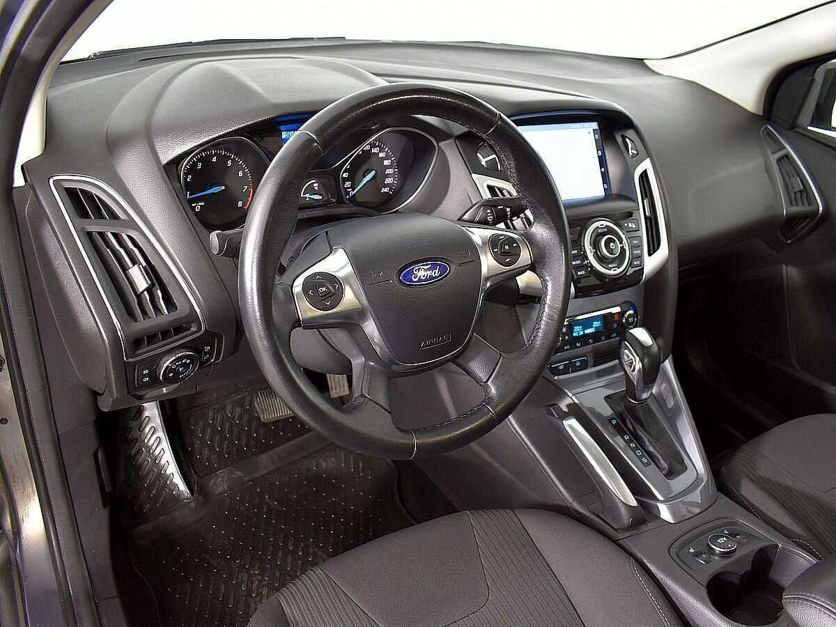 Купить Ford Focus с пробегом. Фото: #4