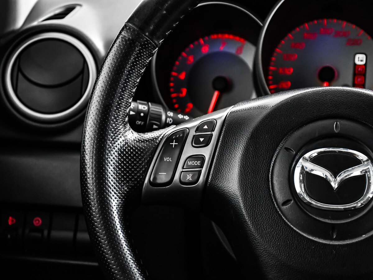 Купить Mazda 3 с пробегом. Фото: #15