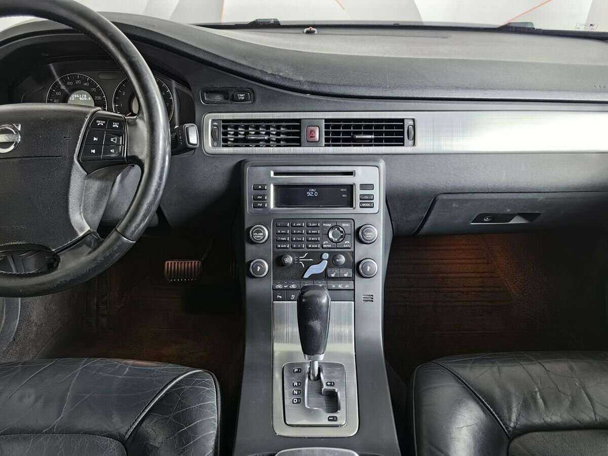 Купить Volvo S80 с пробегом. Фото: #10