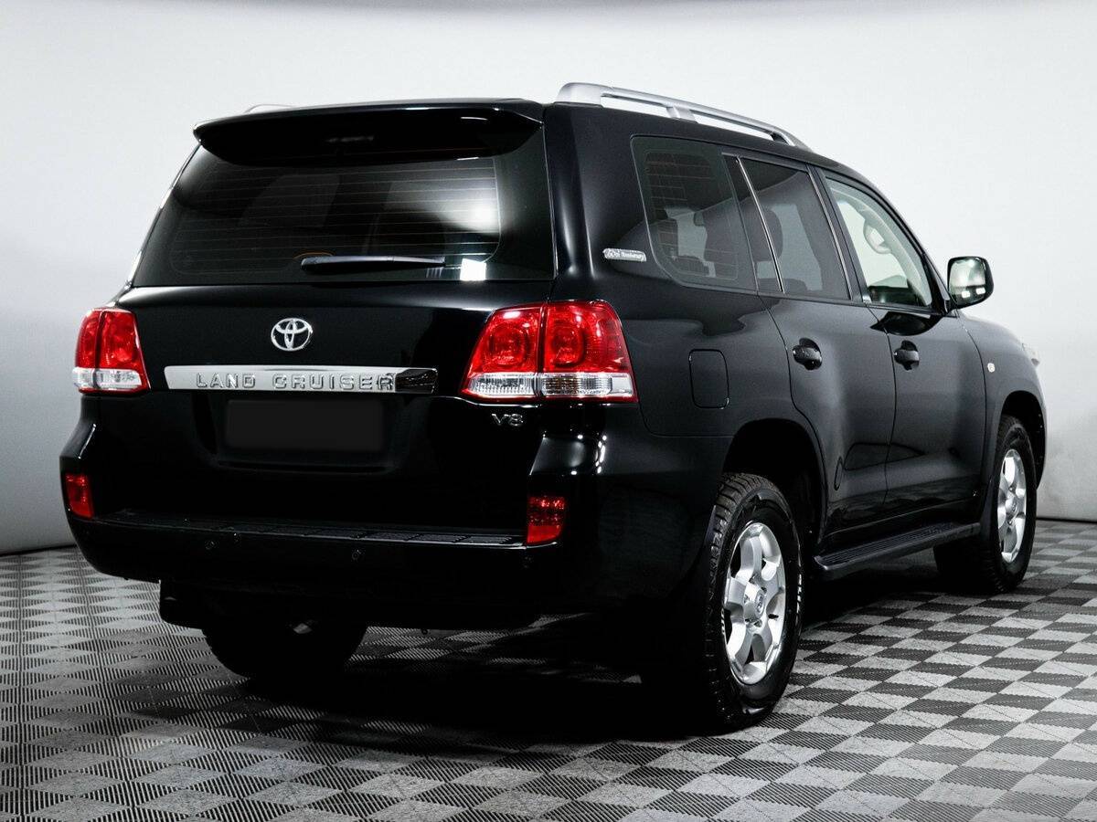 Купить Toyota Land Cruiser с пробегом. Фото: #4