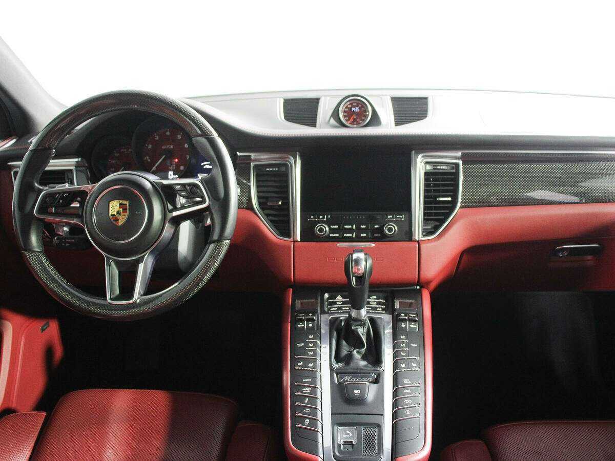 Купить Porsche Macan с пробегом. Фото: #9