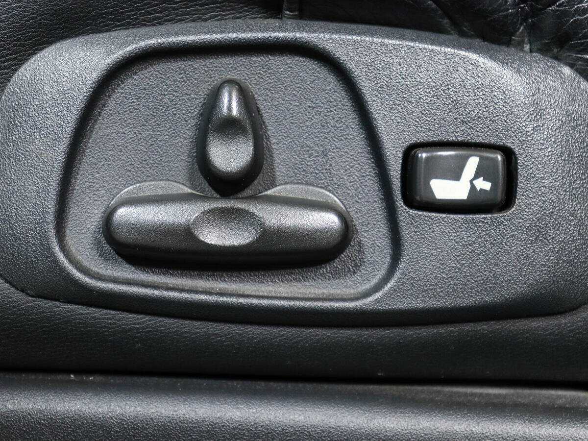 Купить Mitsubishi Pajero с пробегом. Фото: #11