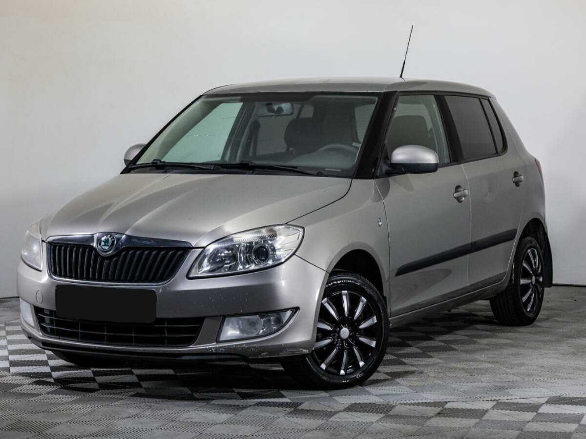 Купить Skoda Fabia с пробегом. Посмотреть фото