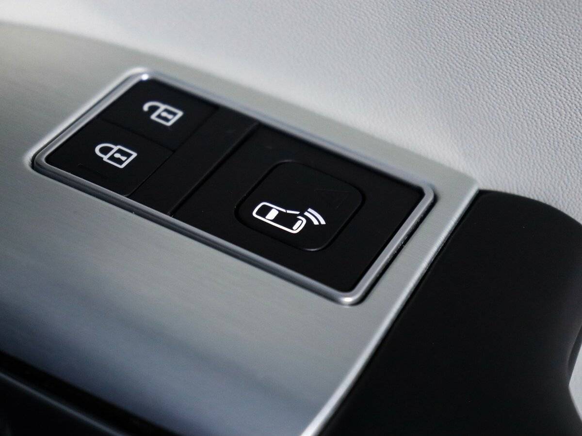 Купить Land Rover Range Rover Sport с пробегом. Фото: #17