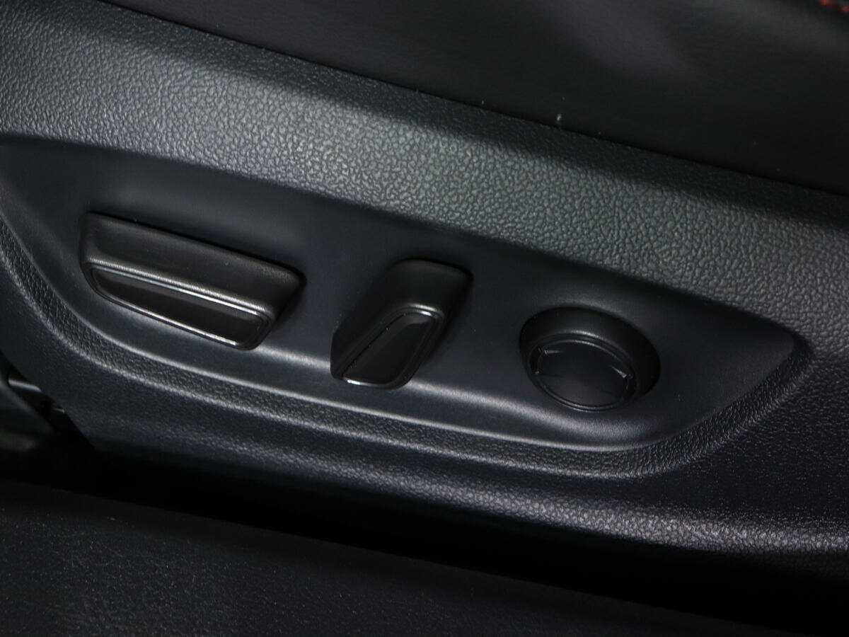 Купить Toyota Camry с пробегом. Фото: #13